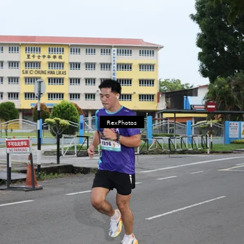 Runner Photo 8185441