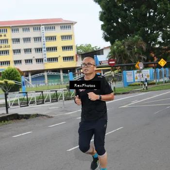 Runner Photo 8185773