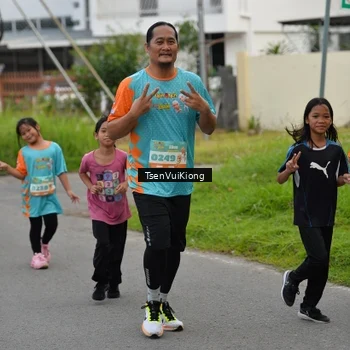 Runner Photo 8185923