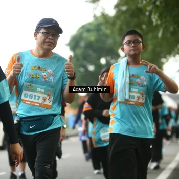 Runner Photo 8186012