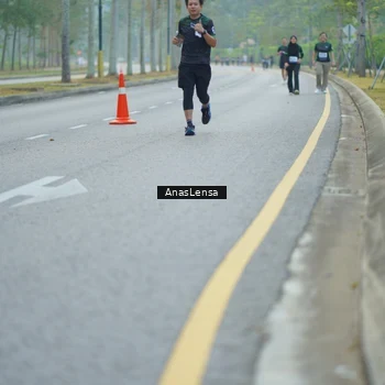 Runner Photo 8186027