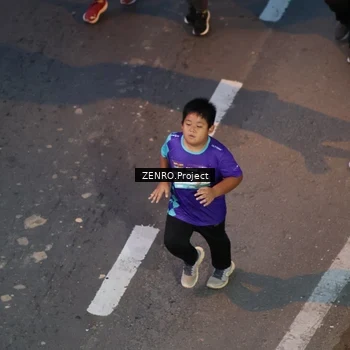 Runner Photo 8186029