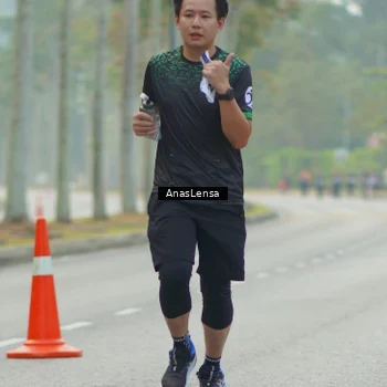 Runner Photo 8186037