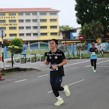 Runner Photo 8186059