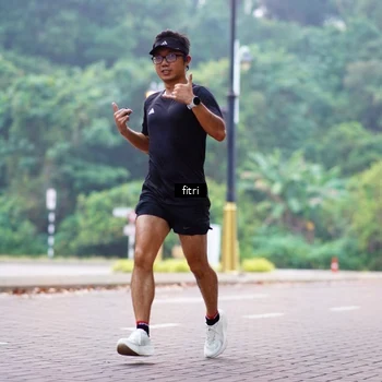 Runner Photo 8186075