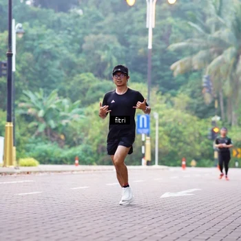 Runner Photo 8186108
