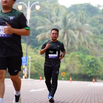 Runner Photo 8186628