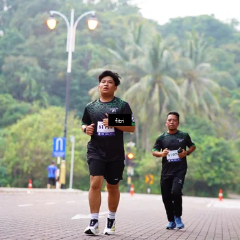 Runner Photo 8186758
