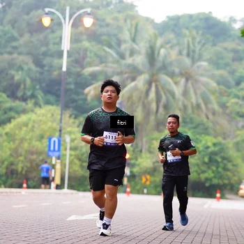 Runner Photo 8186759