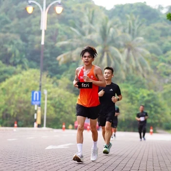 Runner Photo 8186865