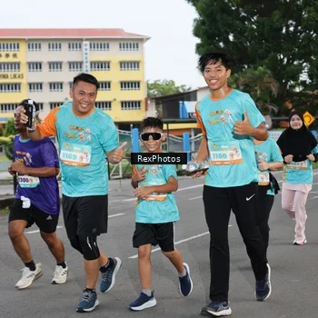 Runner Photo 8186884