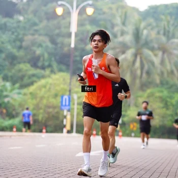 Runner Photo 8186886