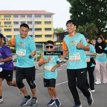Runner Photo 8186890