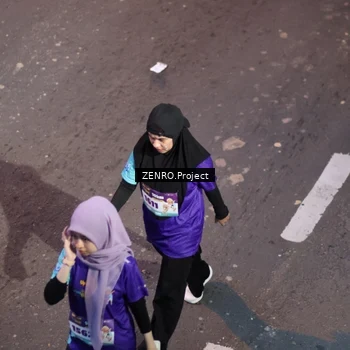 Runner Photo 8187002