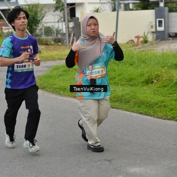 Runner Photo 8187010