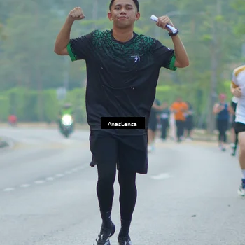 Runner Photo 8187076