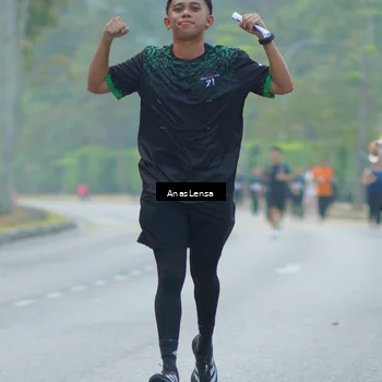 Runner Photo 8187083