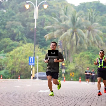 Runner Photo 8187100