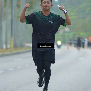 Runner Photo 8187165