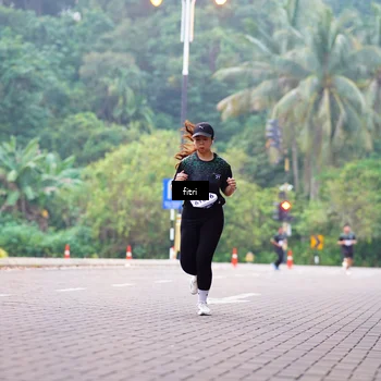 Runner Photo 8187229