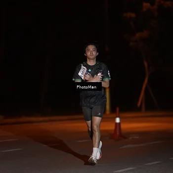 Runner Photo 8187408
