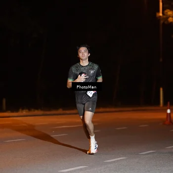 Runner Photo 8187485
