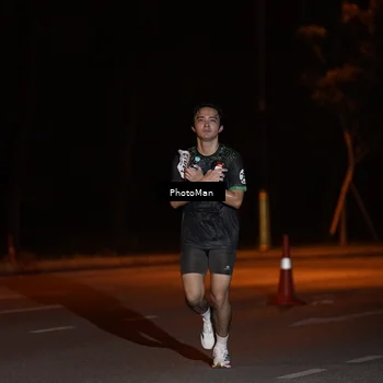 Runner Photo 8187635