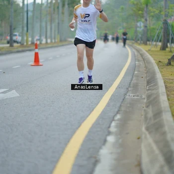 Runner Photo 8187695