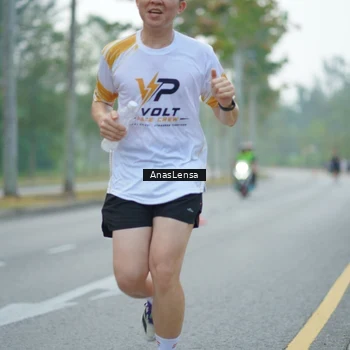 Runner Photo 8187699