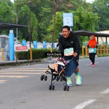Runner Photo 8187768