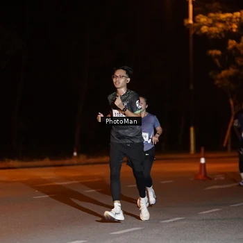 Runner Photo 8187836
