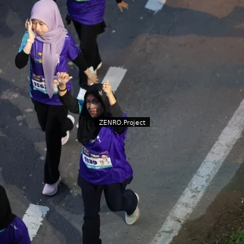 Runner Photo 8187839