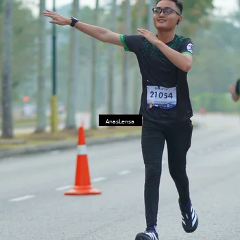 Runner Photo 8187937