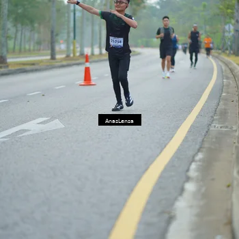 Runner Photo 8187946