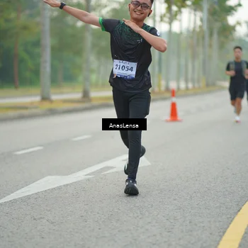 Runner Photo 8187993