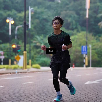 Runner Photo 8188396