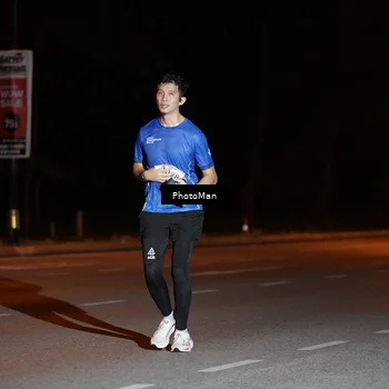 Runner Photo 8189012