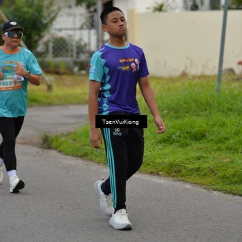 Runner Photo 8189100