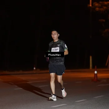 Runner Photo 8189210