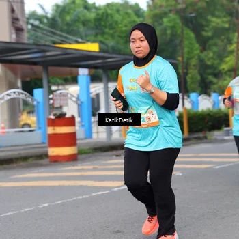 Runner Photo 8189309