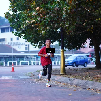 Runner Photo 8189692