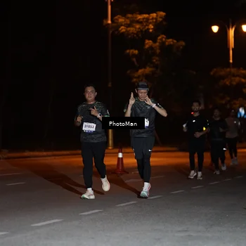 Runner Photo 8189745