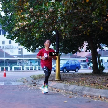 Runner Photo 8189858