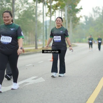 Runner Photo 8189932