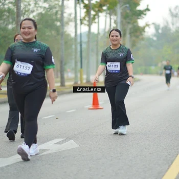 Runner Photo 8189943
