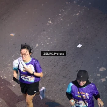 Runner Photo 8190010