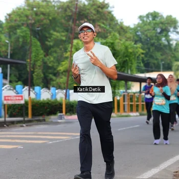 Runner Photo 8190040