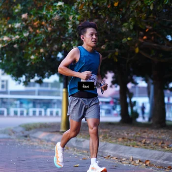 Runner Photo 8190100
