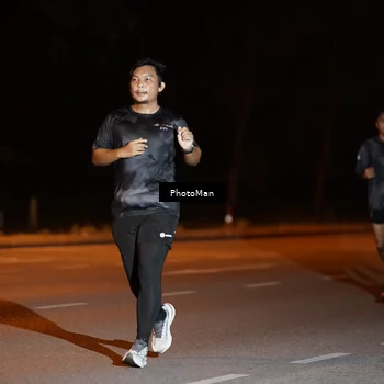 Runner Photo 8190125