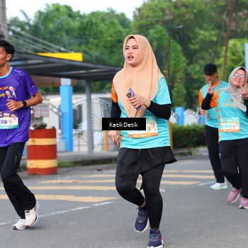 Runner Photo 8190579